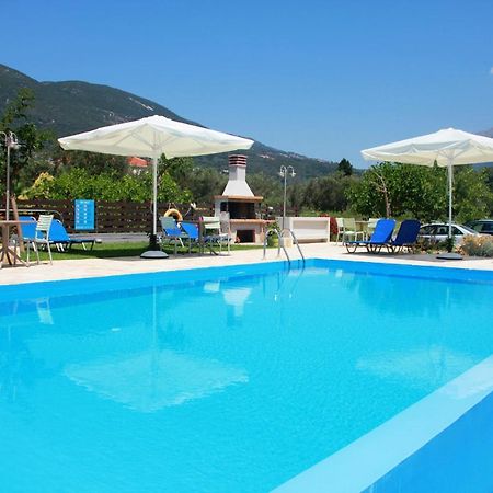 George Studios Vasiliki Exterior foto
