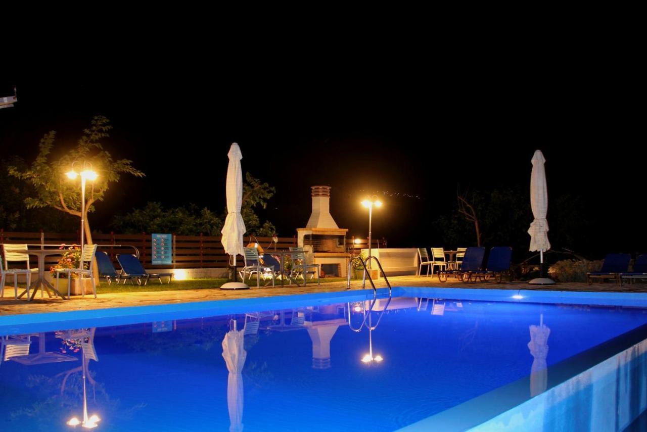 George Studios Vasiliki Exterior foto