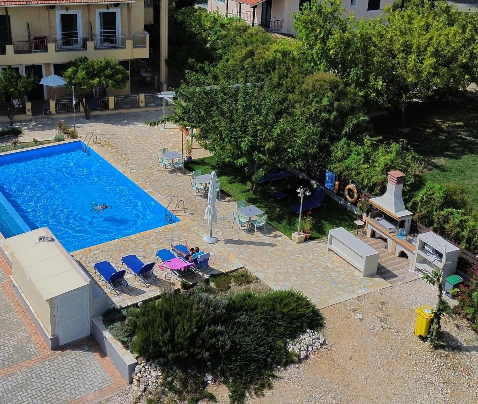 George Studios Vasiliki Exterior foto