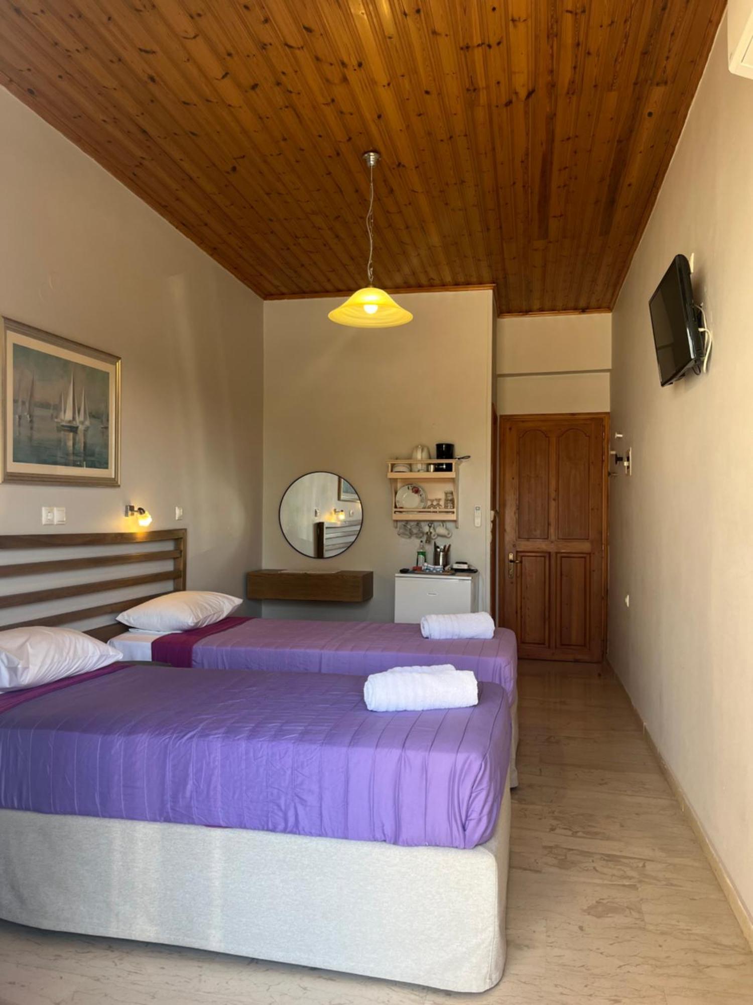 George Studios Vasiliki Quarto foto