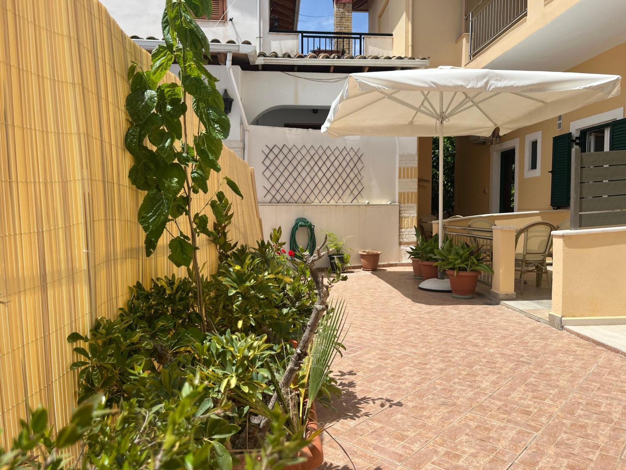 George Studios Vasiliki Exterior foto
